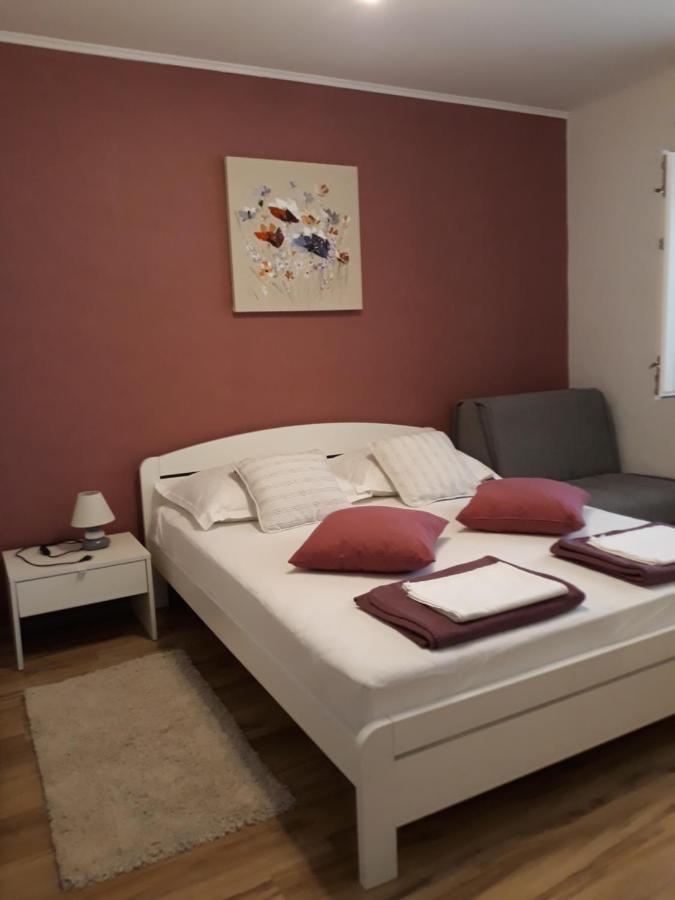 Apartment Mira Trogir Ngoại thất bức ảnh