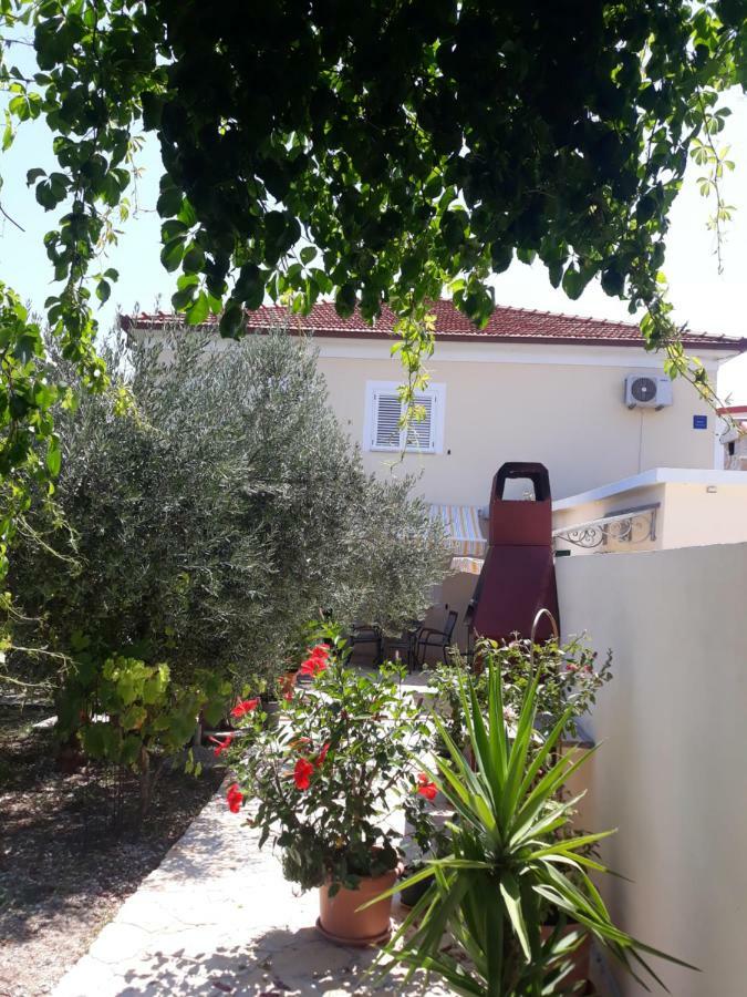 Apartment Mira Trogir Ngoại thất bức ảnh