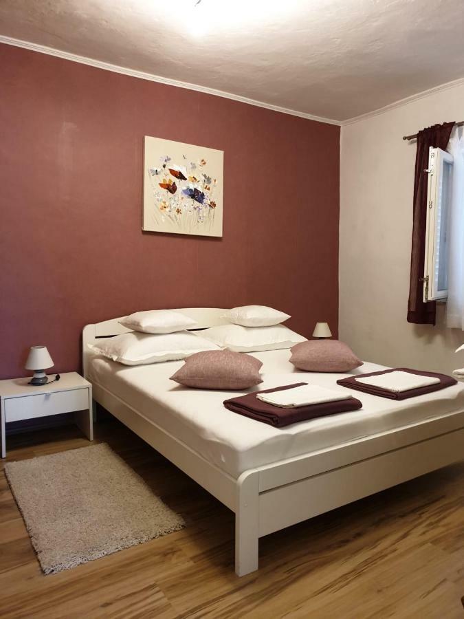 Apartment Mira Trogir Ngoại thất bức ảnh